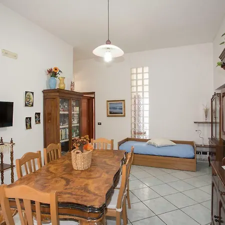 Elia's House